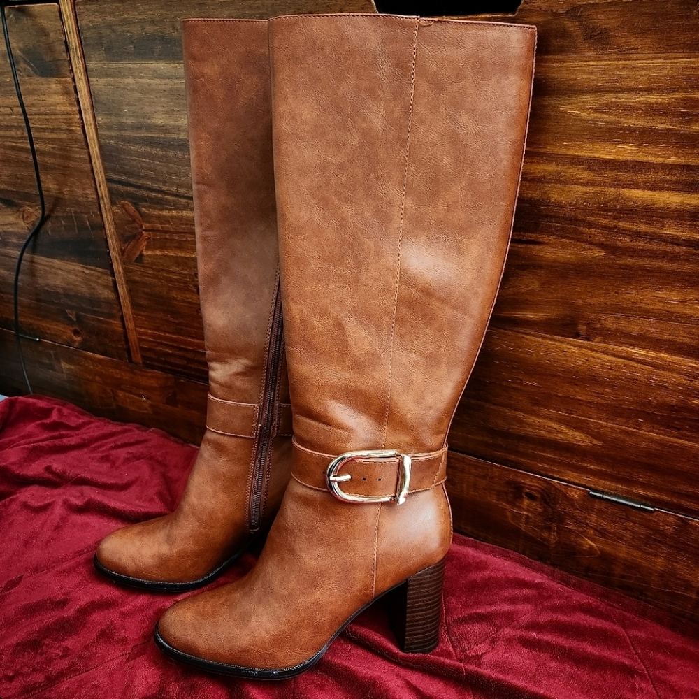 Lauren Blakwell size 8 brown stacked heel boots